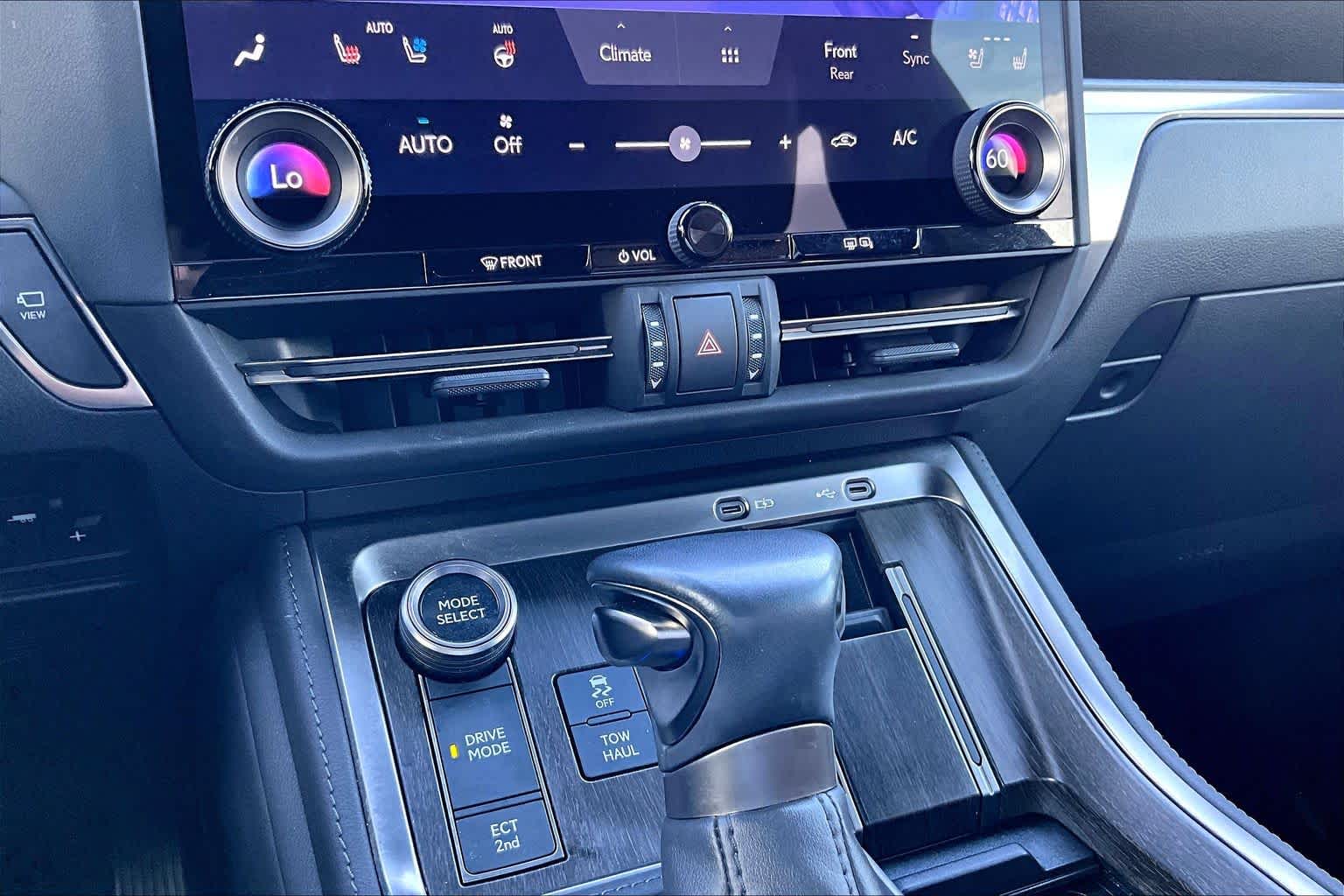 2024 Lexus GX 550 photo 35 of 37