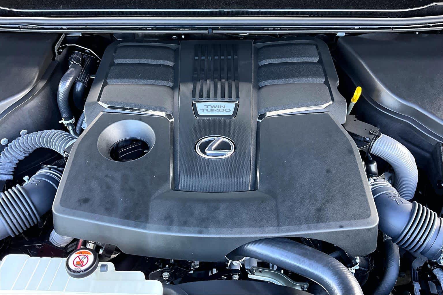 2024 Lexus GX 550 photo 33 of 37