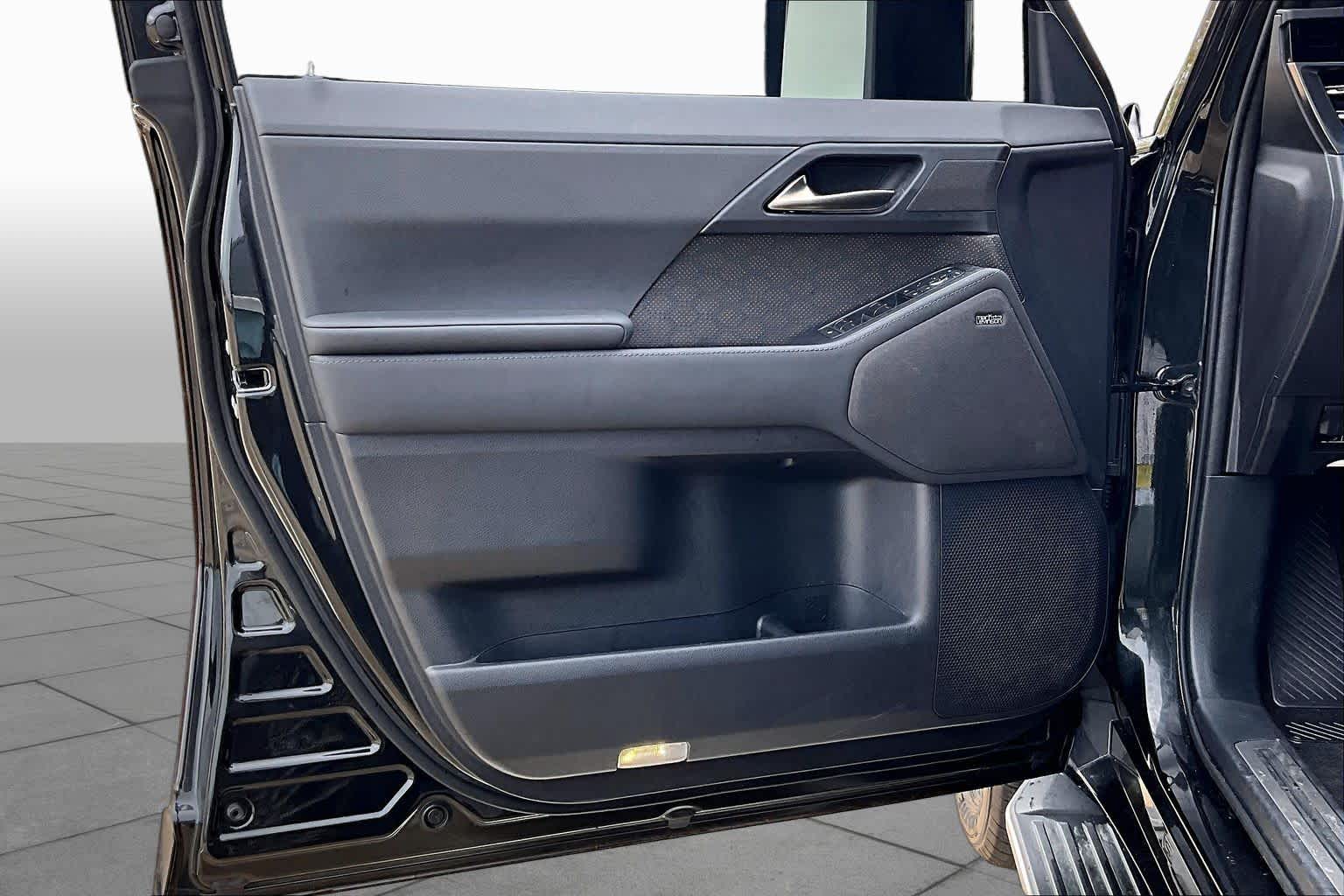 2025 Lexus GX 550 photo 22 of 37