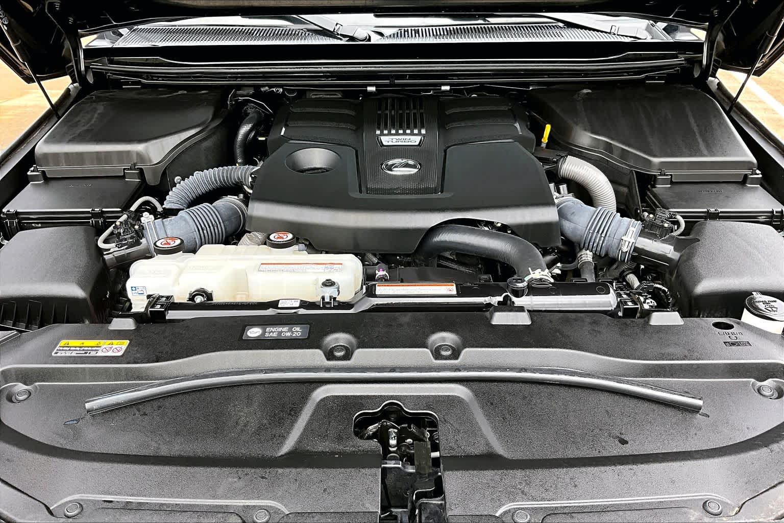 2025 Lexus GX 550 photo 32 of 37