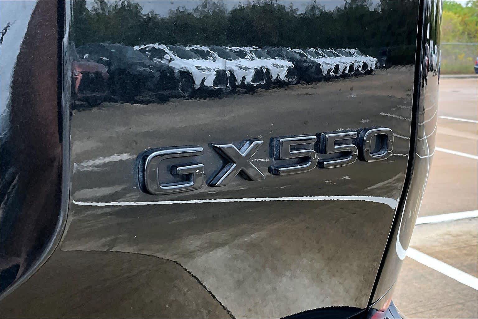 2025 Lexus GX 550 photo 10 of 37