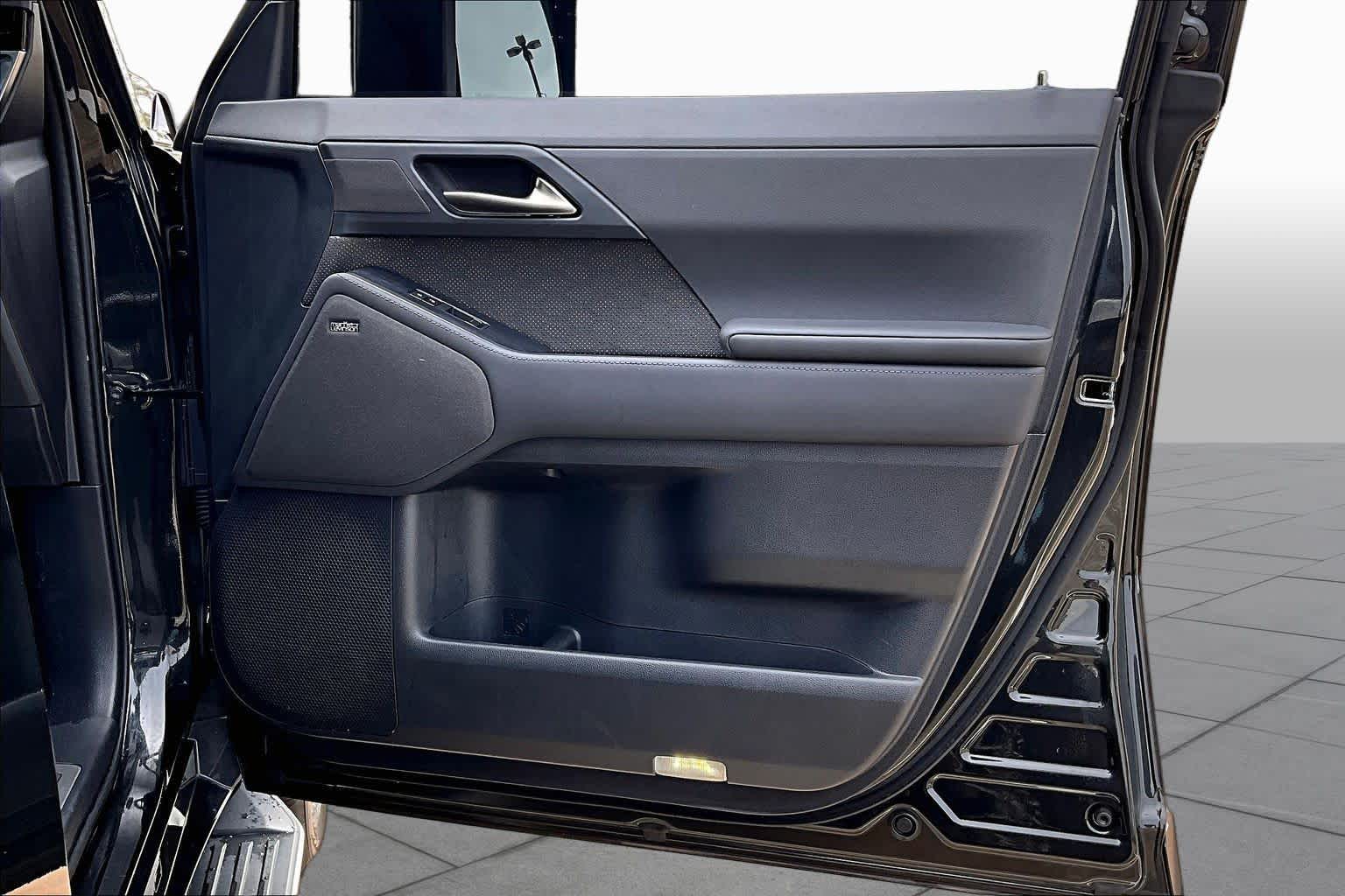 2025 Lexus GX 550 photo 23 of 37