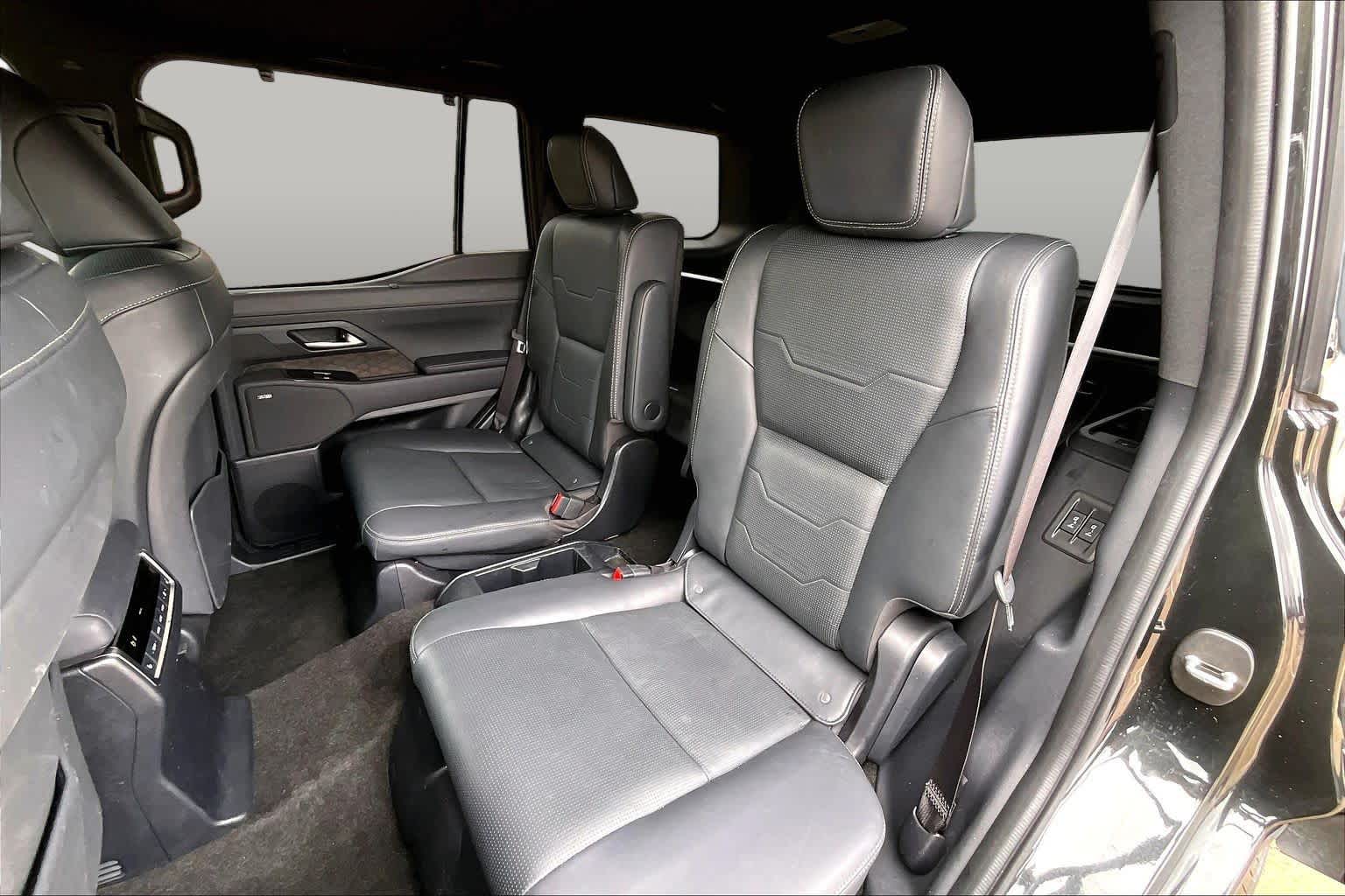 2025 Lexus GX 550 photo 21 of 37