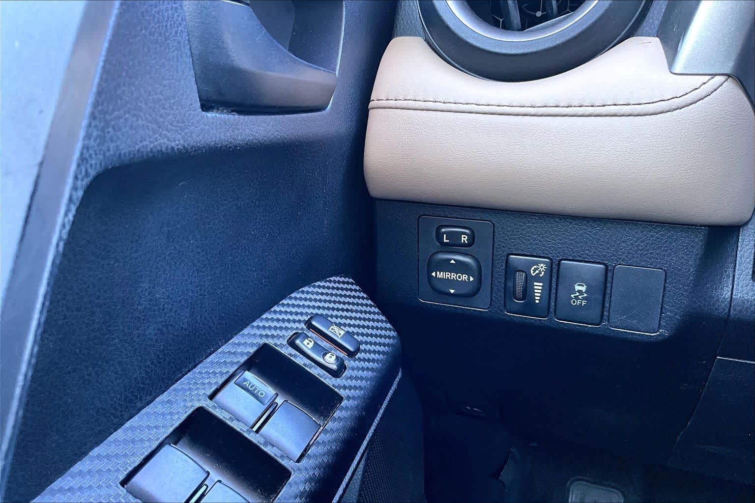 2013 Toyota RAV4 XLE Super White at Lexus Southwest Houston