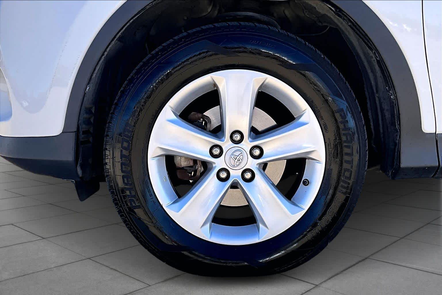 2013 Toyota RAV4 XLE Super White at Lexus Southwest Houston