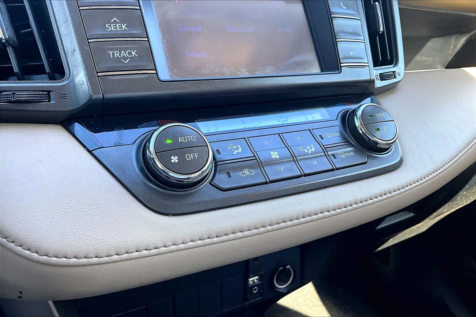 2013 Toyota RAV4 XLE Super White at Lexus Southwest Houston