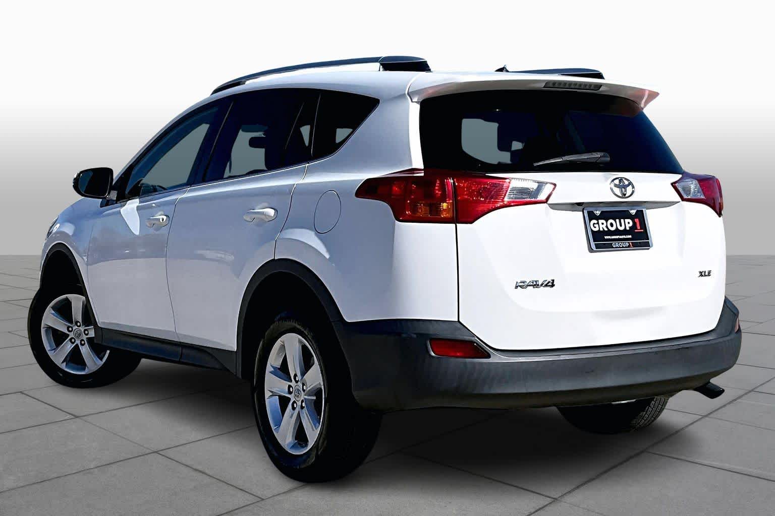 2013 Toyota RAV4 XLE Super White at Lexus Southwest Houston