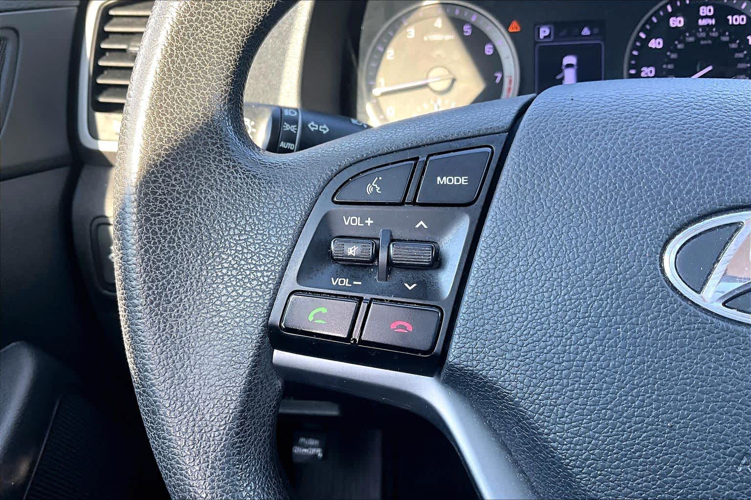 2017 Hyundai Tucson photo 23 of 35
