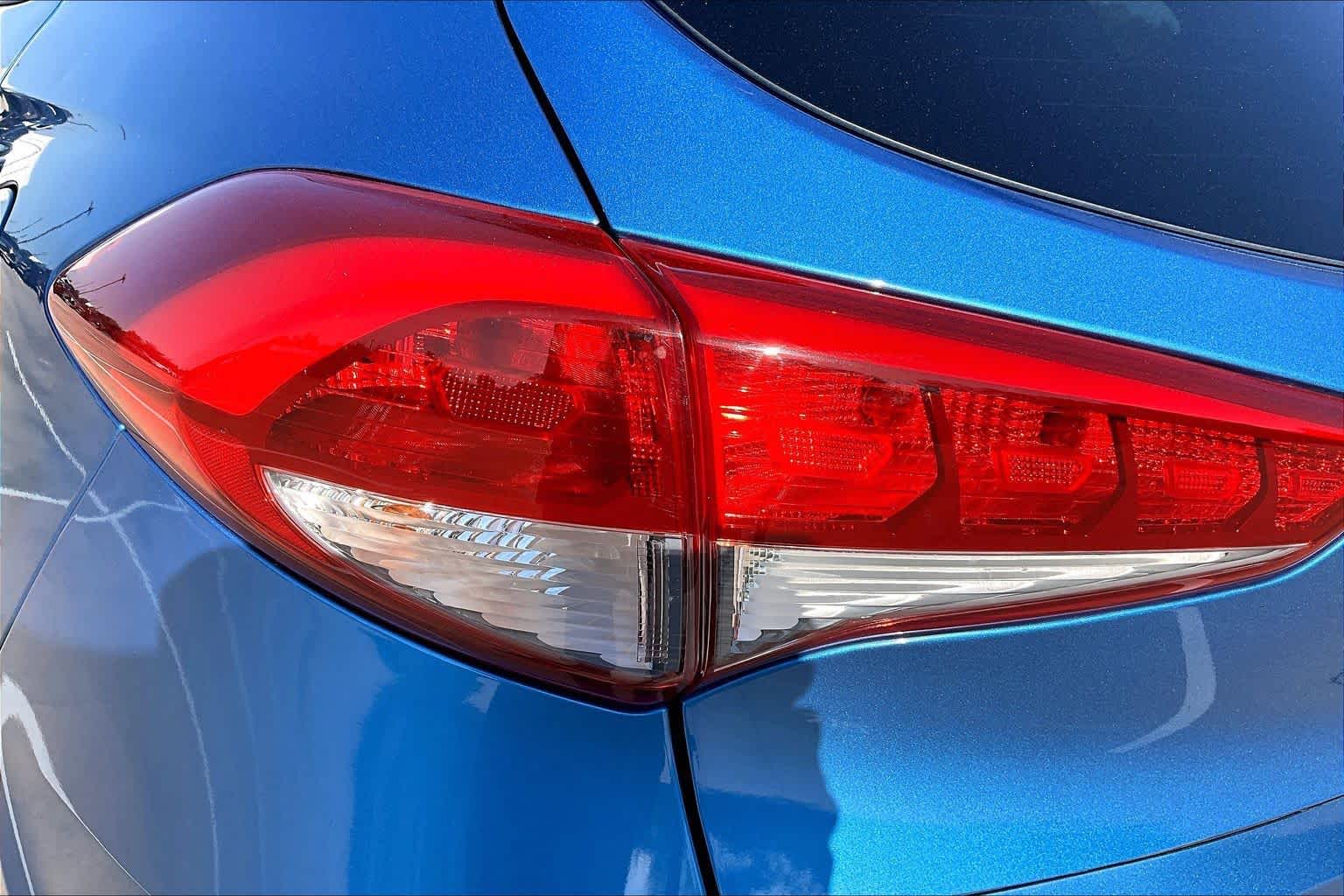 2017 Hyundai Tucson photo 28 of 35