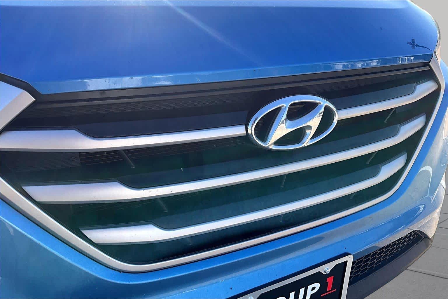 2017 Hyundai Tucson photo 29 of 35