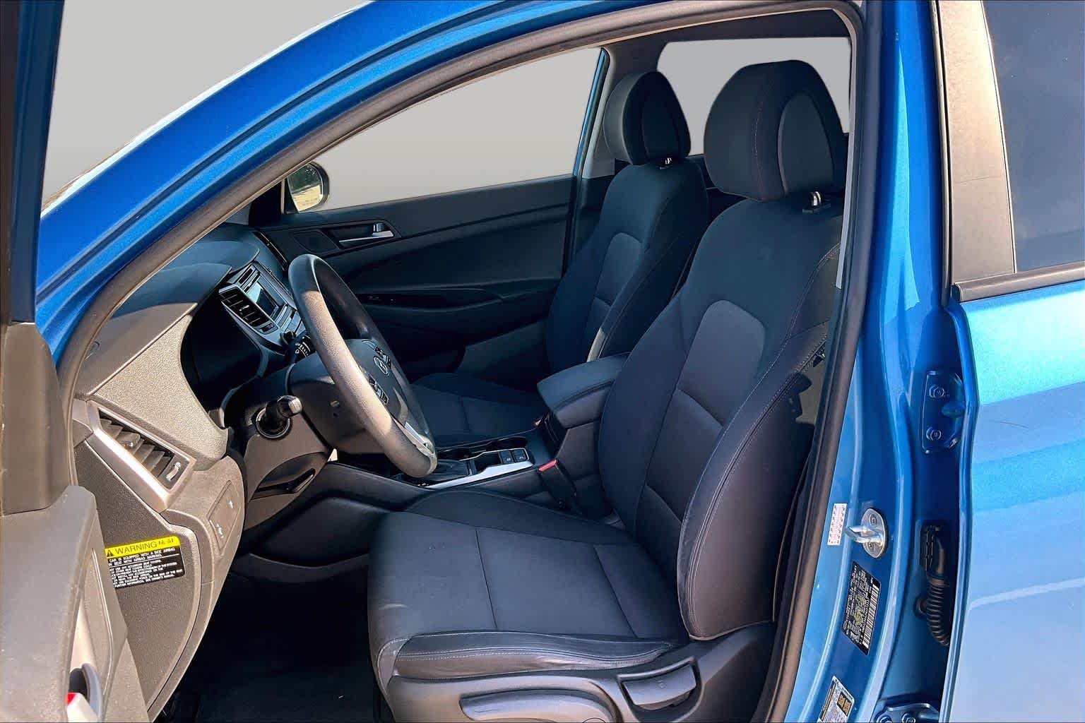 2017 Hyundai Tucson photo 8 of 35