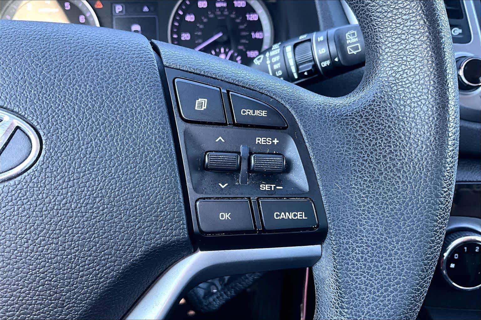 2017 Hyundai Tucson photo 24 of 35