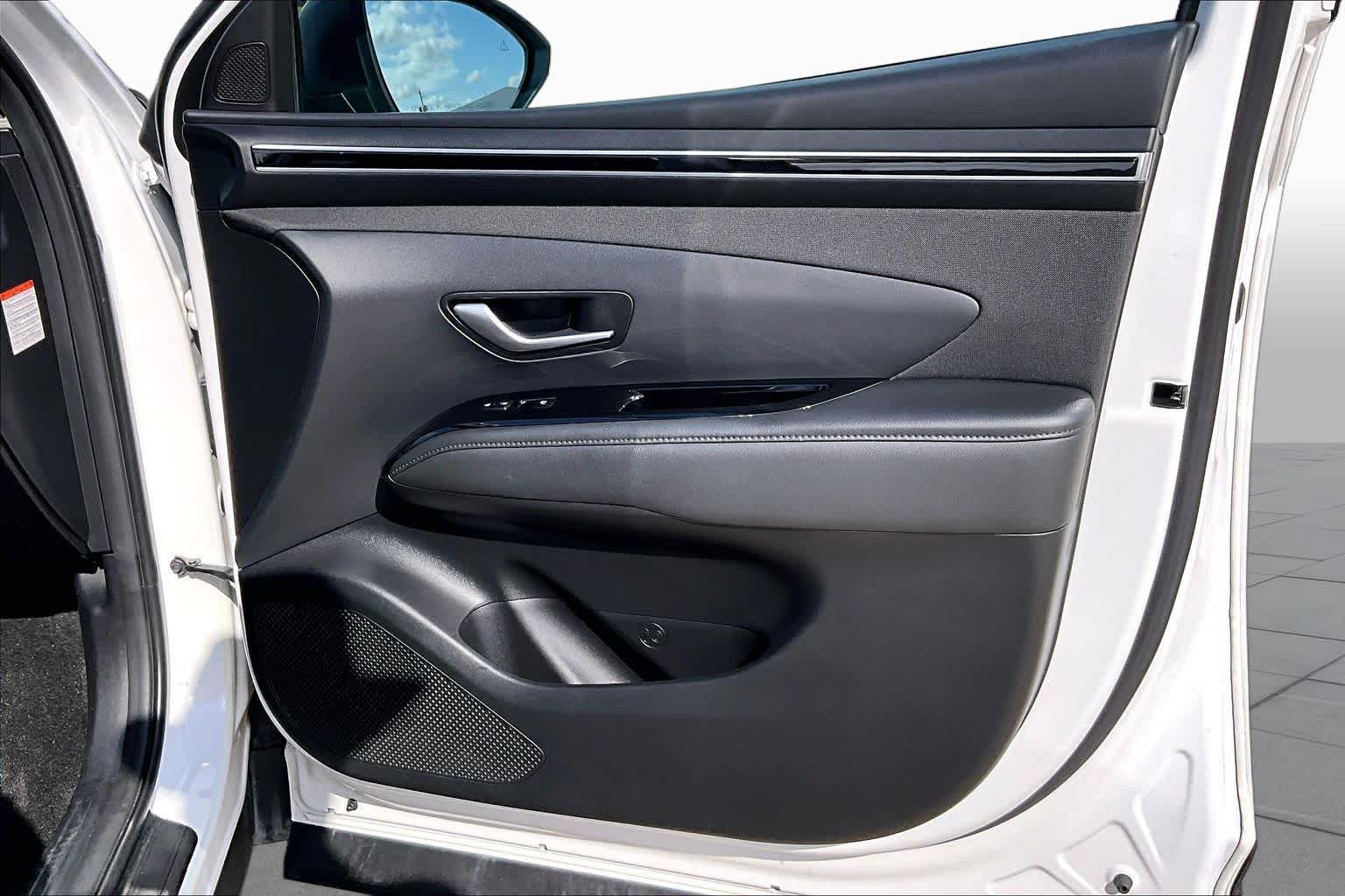 2023 Hyundai Tucson Hybrid SEL Convenience Serenity White Pearl at AutoNation USA Houston