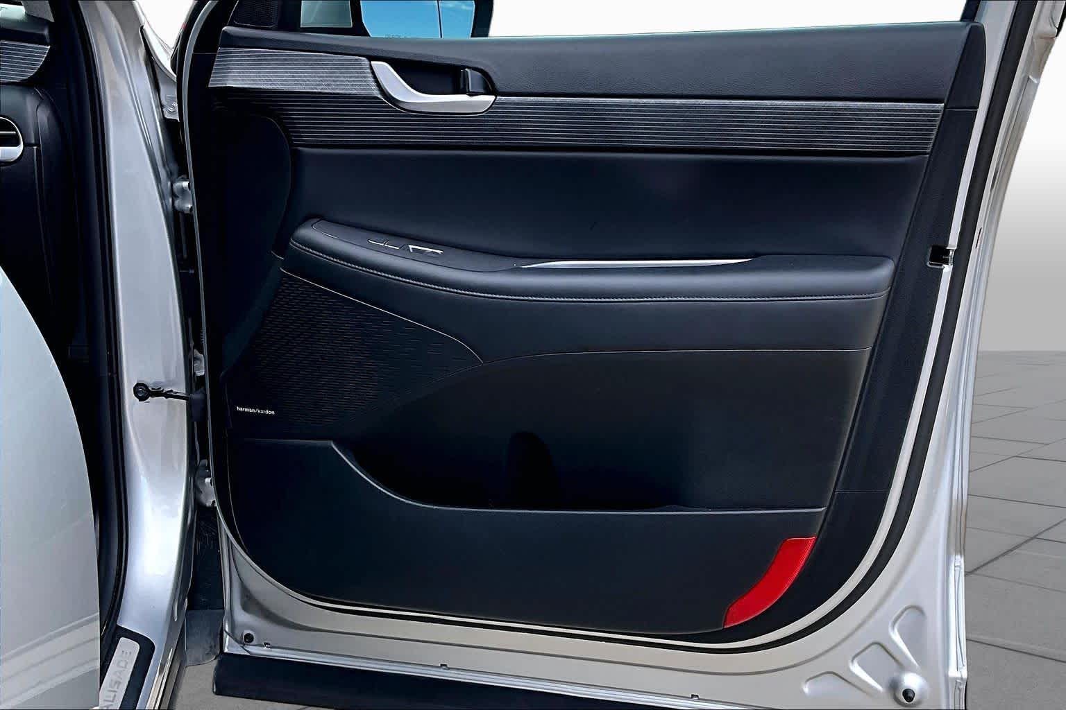 2024 Hyundai Palisade Limited Typhoon Silver at Ron Craft Chevrolet Cadillac