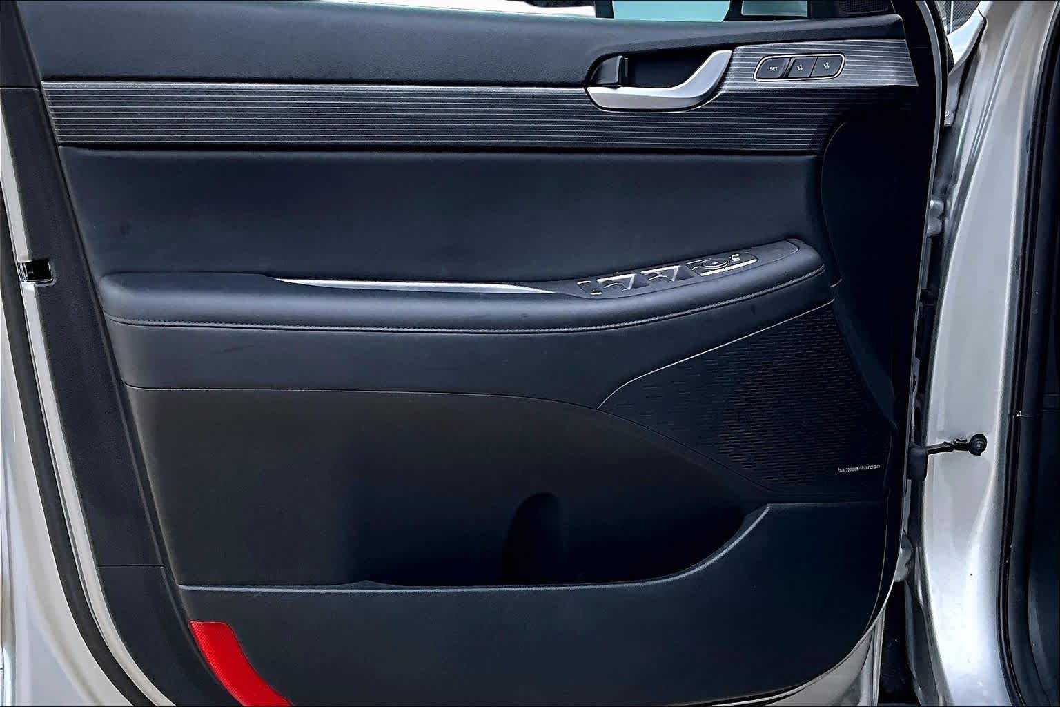 2024 Hyundai Palisade Limited Typhoon Silver at Ron Craft Chevrolet Cadillac