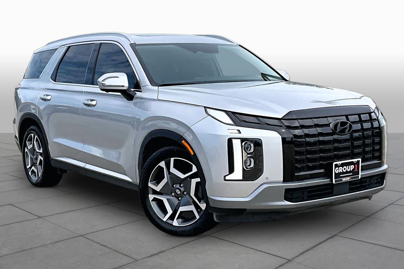2024 Hyundai Palisade Limited Typhoon Silver at Ron Craft Chevrolet Cadillac