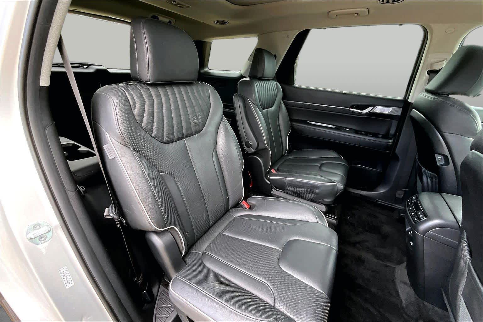 2024 Hyundai Palisade Limited Typhoon Silver at Ron Craft Chevrolet Cadillac