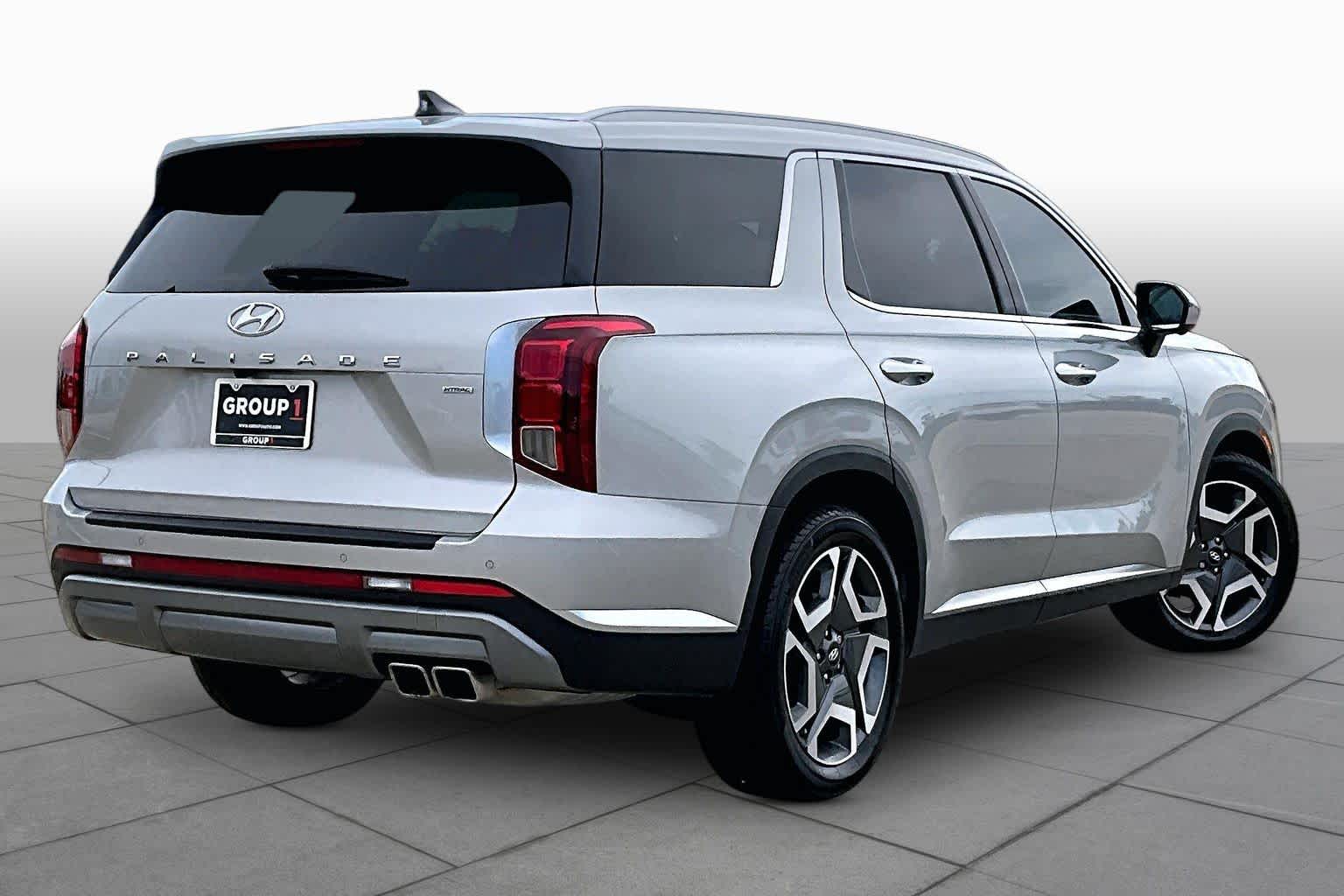 2024 Hyundai Palisade Limited Typhoon Silver at Ron Craft Chevrolet Cadillac
