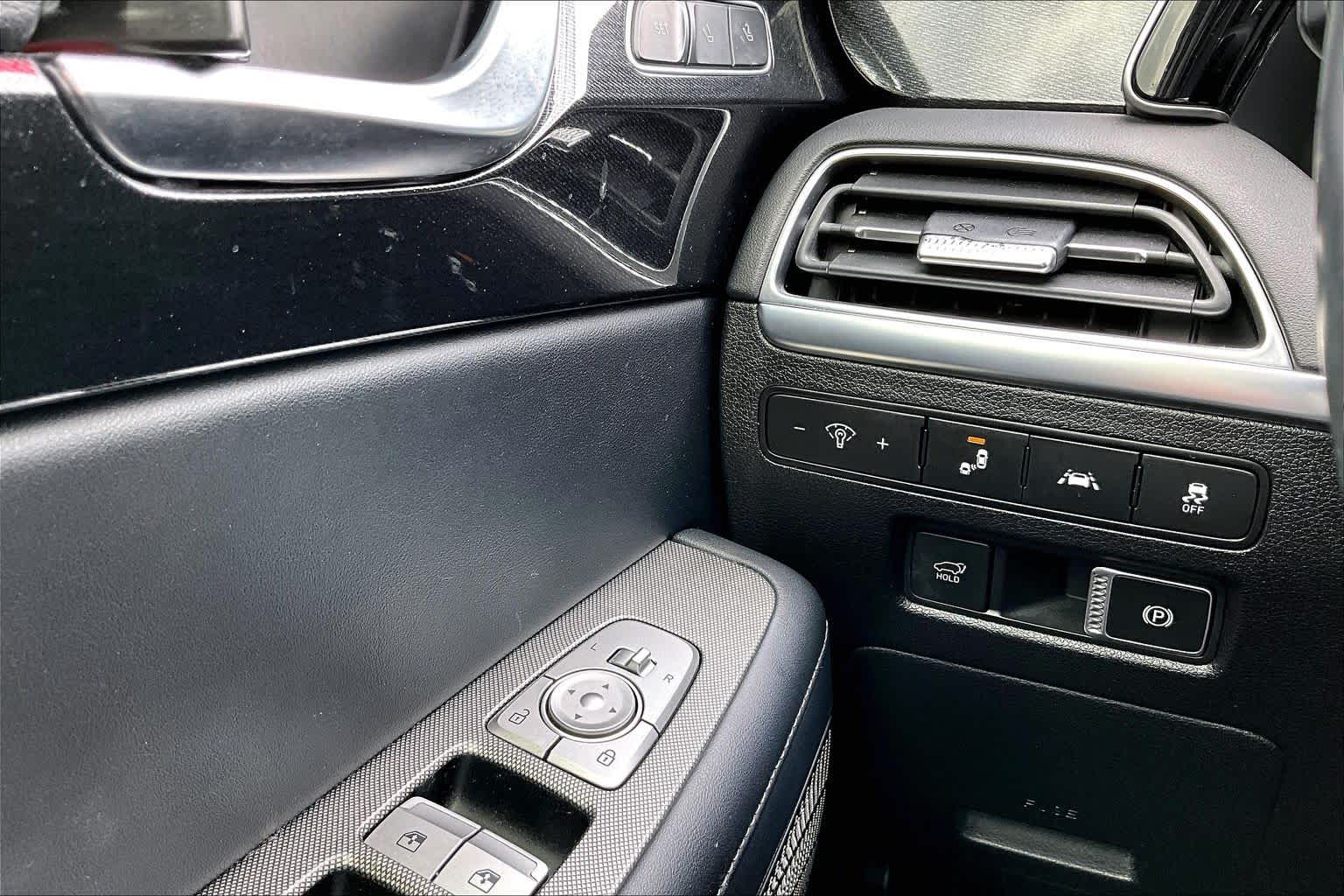 2021 Hyundai Palisade Limited Sierra Burgundy at Beck & Masten Kia