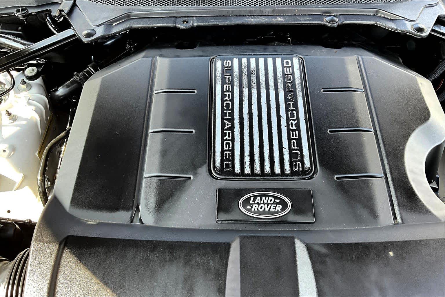 2017 Land Rover Discovery HSE Fuji White at Texan GMC Buick