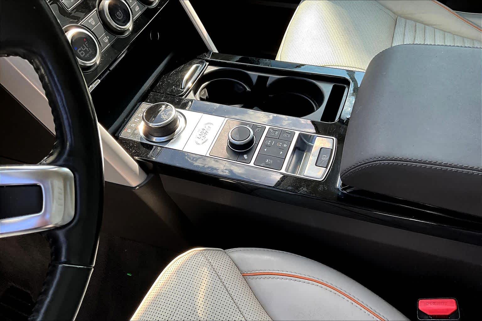 2017 Land Rover Discovery HSE Fuji White at Texan GMC Buick