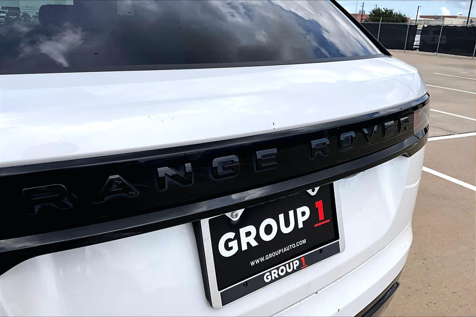 2024 Land Rover Range Rover Velar photo 10 of 34