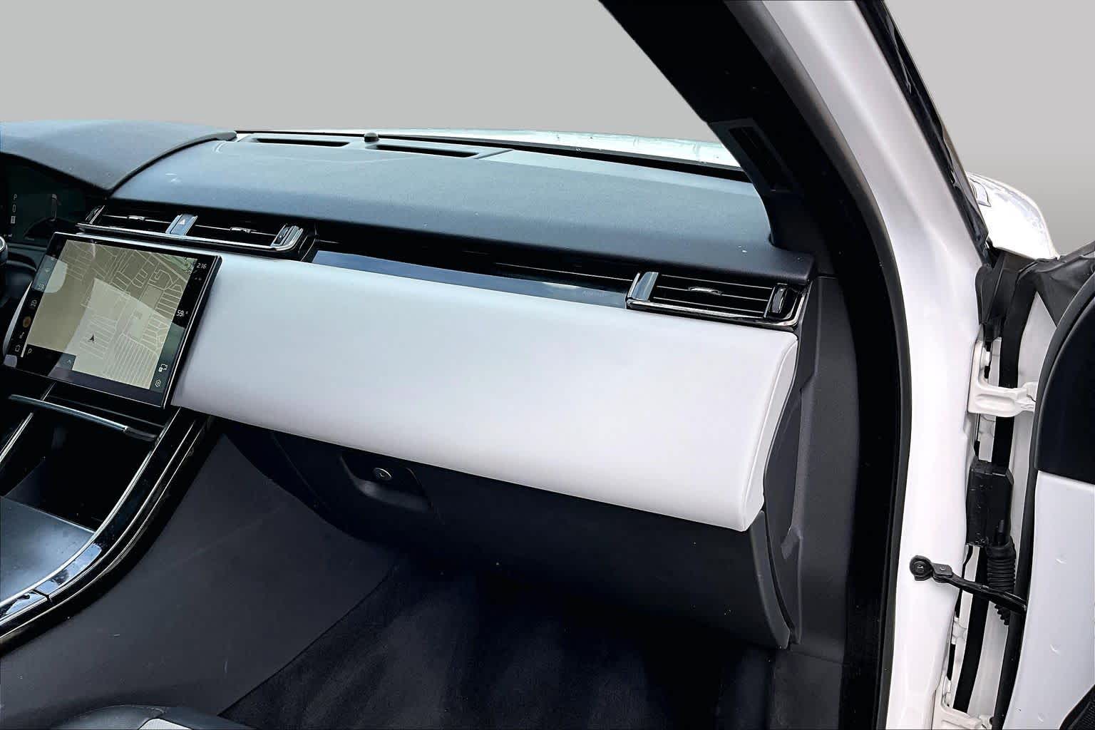2024 Land Rover Range Rover Velar photo 17 of 34