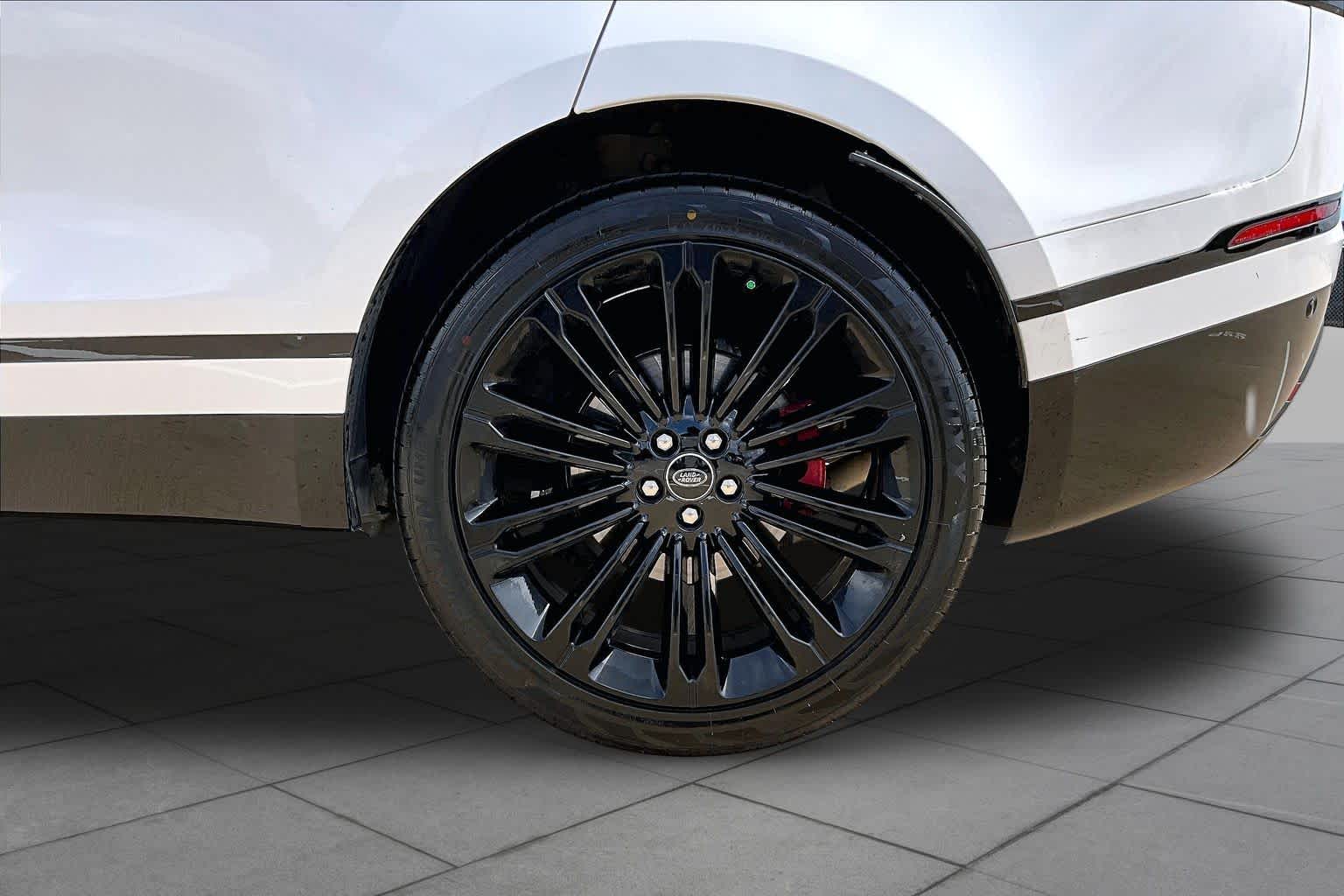 2024 Land Rover Range Rover Velar photo 11 of 34