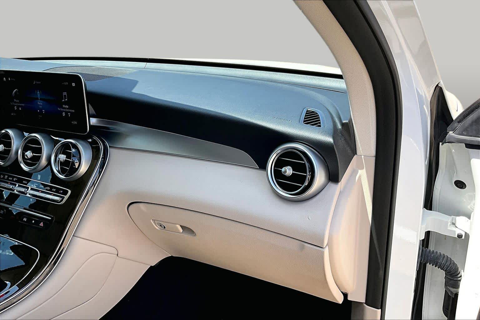 2022 Mercedes-Benz GLC 300 GLC 300 Polar White at Lexus Southwest Houston