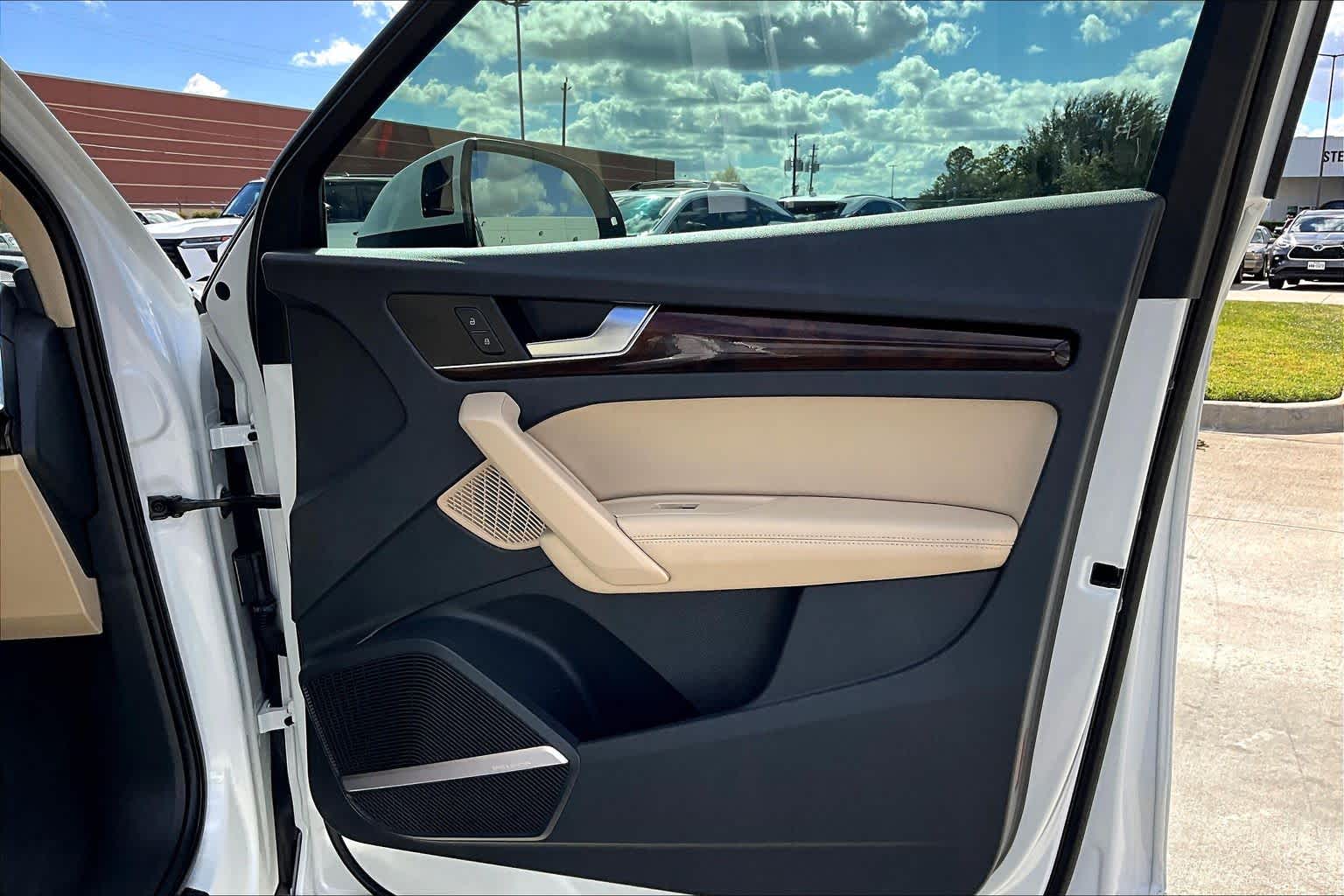 2019 Audi Q5 Prestige Ibis White at AutoNation Toyota Gulf Fwy