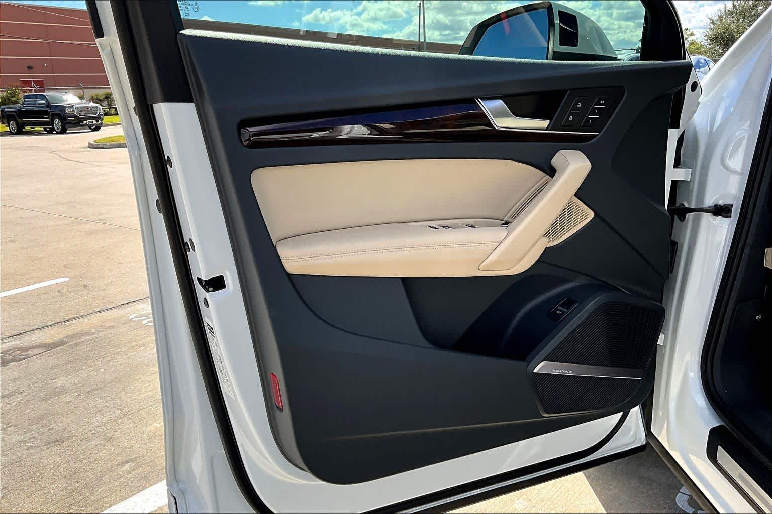 2019 Audi Q5 Prestige Ibis White at AutoNation Toyota Gulf Fwy