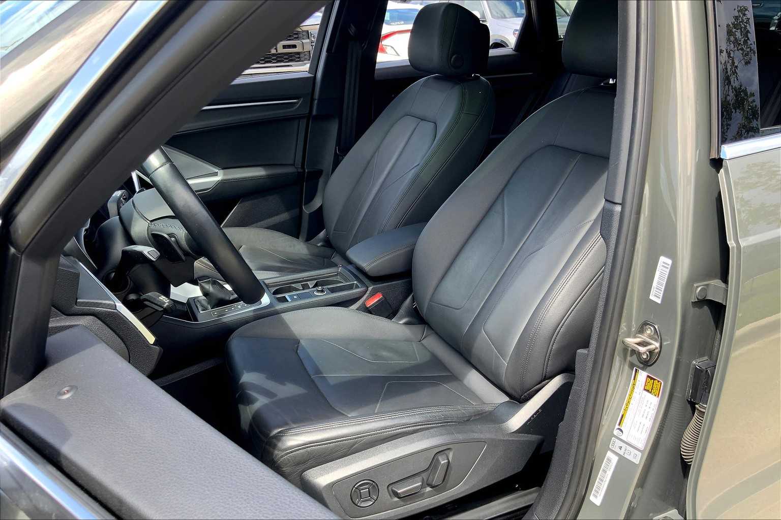 2021 Audi Q3 S line Premium - 6