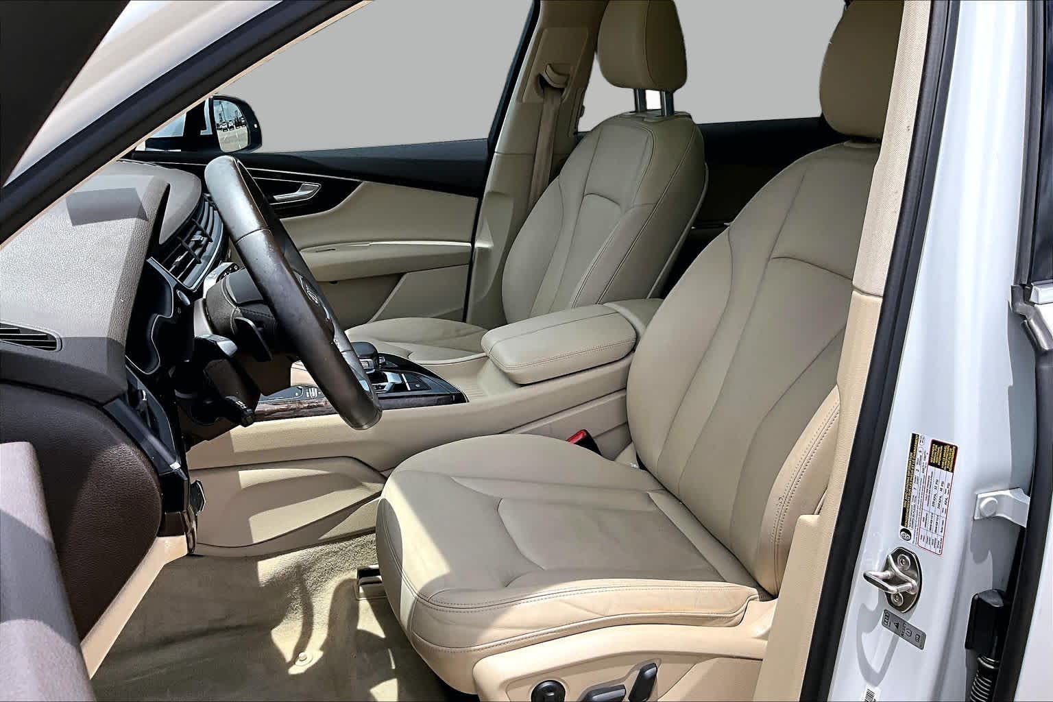 2017 Audi Q7 Premium Plus Glacier White Metallic at Lexus of Clear Lake