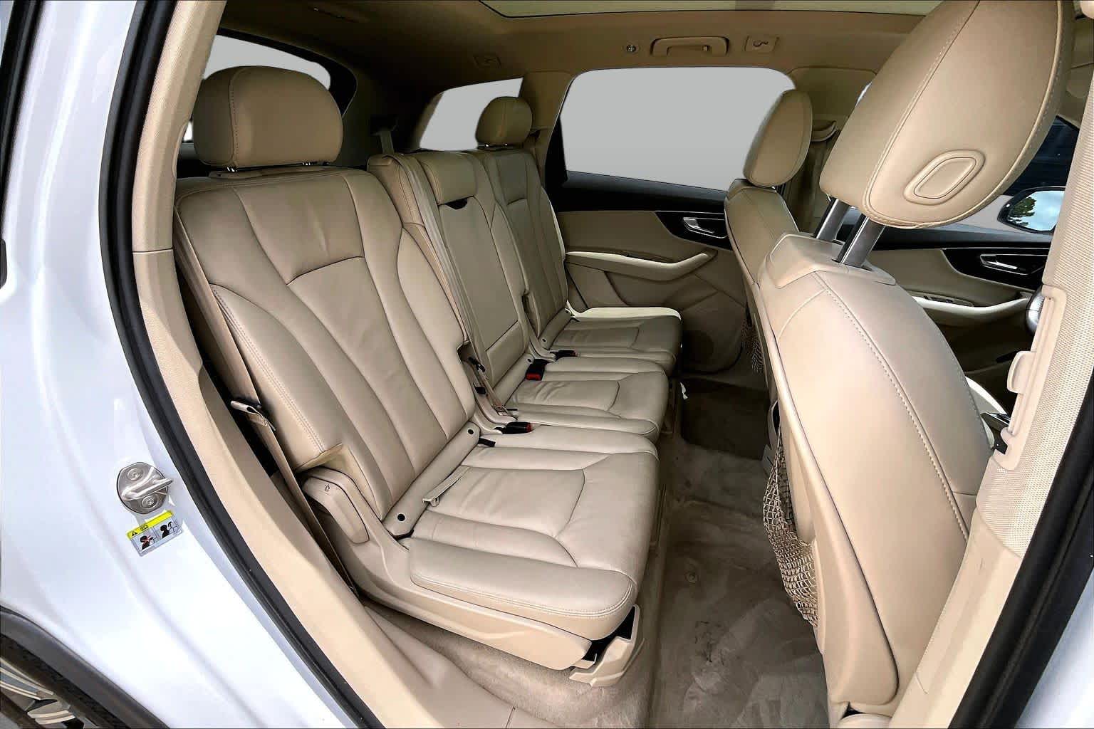 2017 Audi Q7 Premium Plus Glacier White Metallic at Lexus of Clear Lake