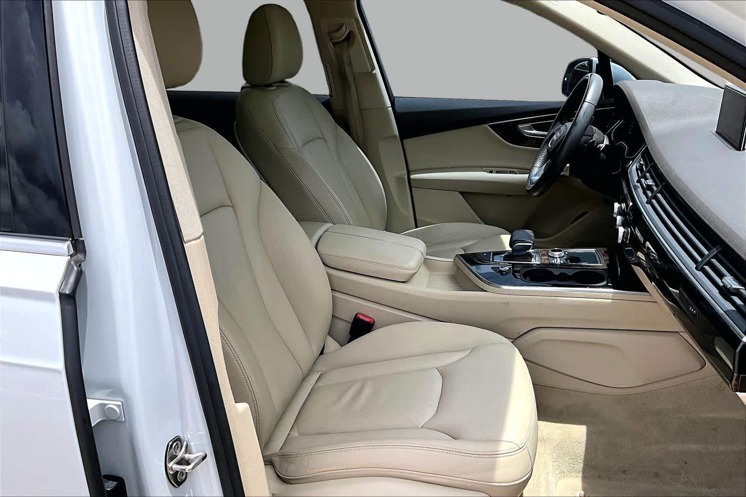 2017 Audi Q7 Premium Plus Glacier White Metallic at Lexus of Clear Lake