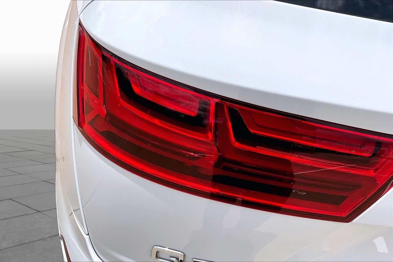 2017 Audi Q7 Premium Plus Glacier White Metallic at Lexus of Clear Lake