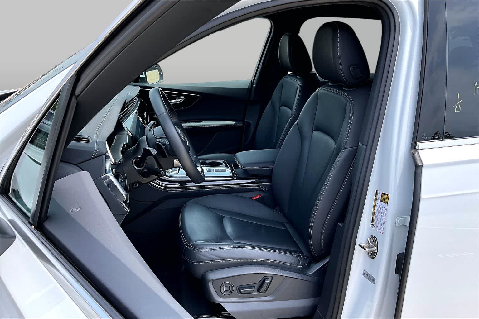 2025 Audi Q7 Premium Plus - 6