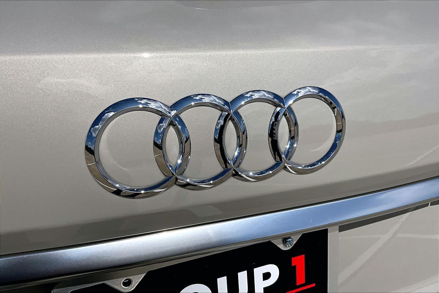 2022 Audi Q7 photo 10 of 37