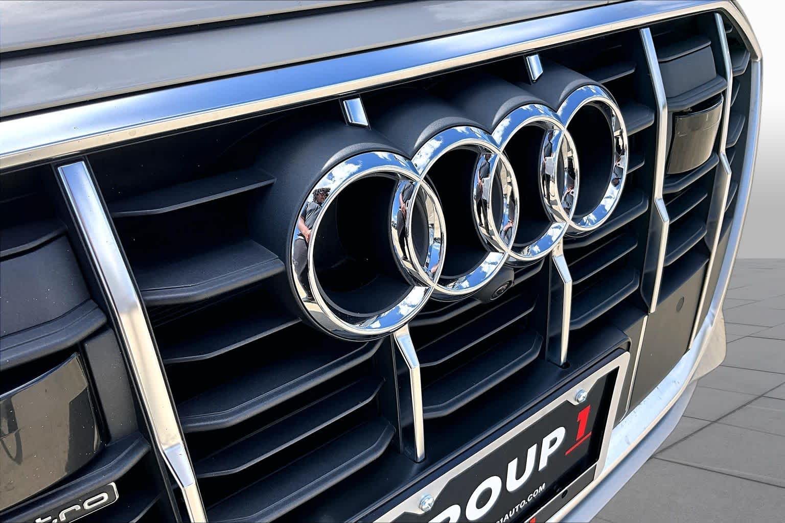 2022 Audi Q7 photo 30 of 37