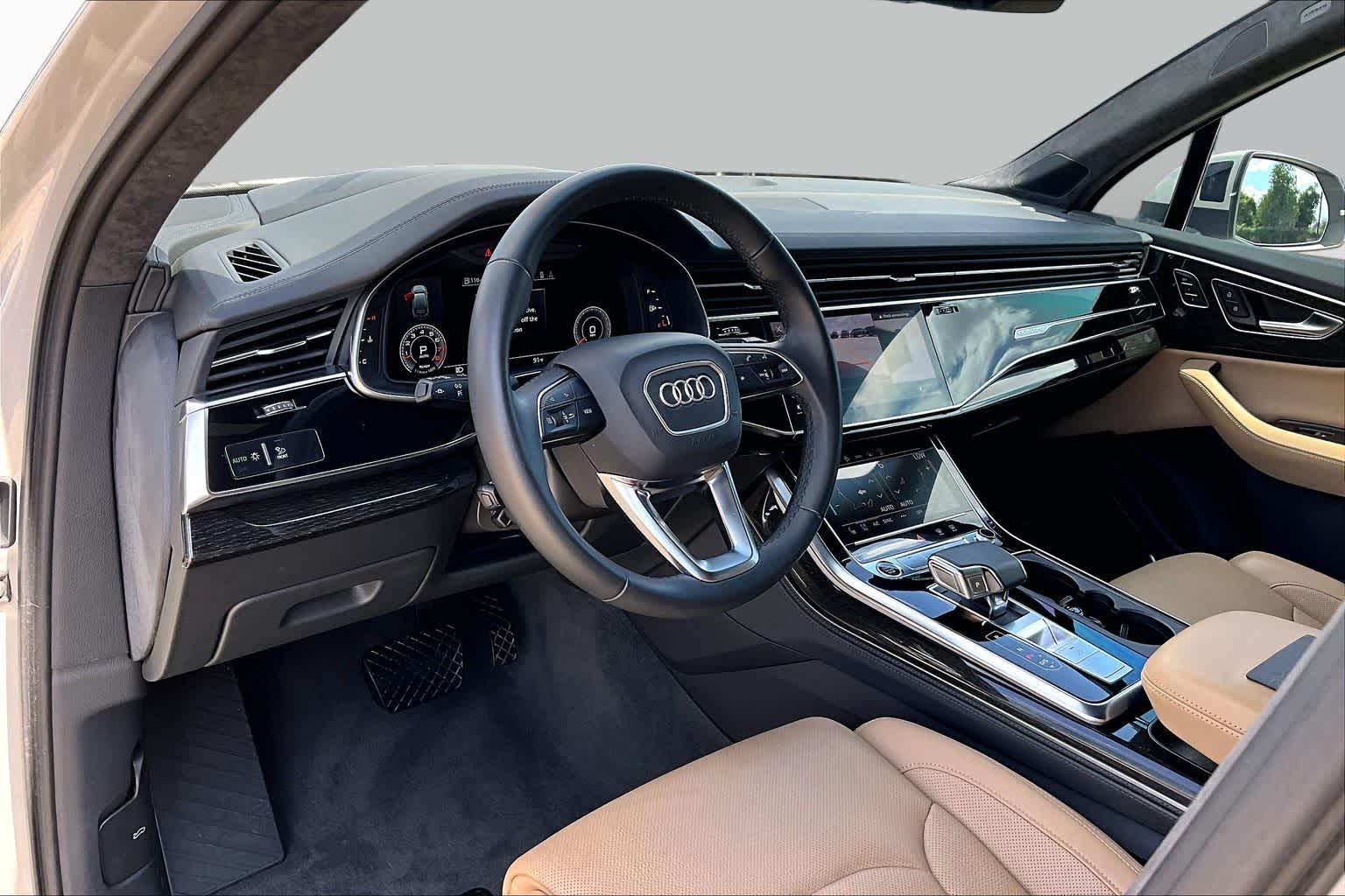 2022 Audi Q7 photo 18 of 37