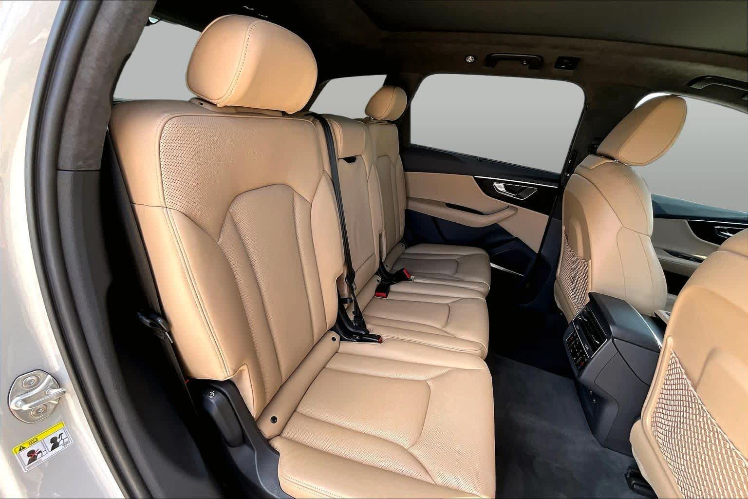 2022 Audi Q7 photo 20 of 37