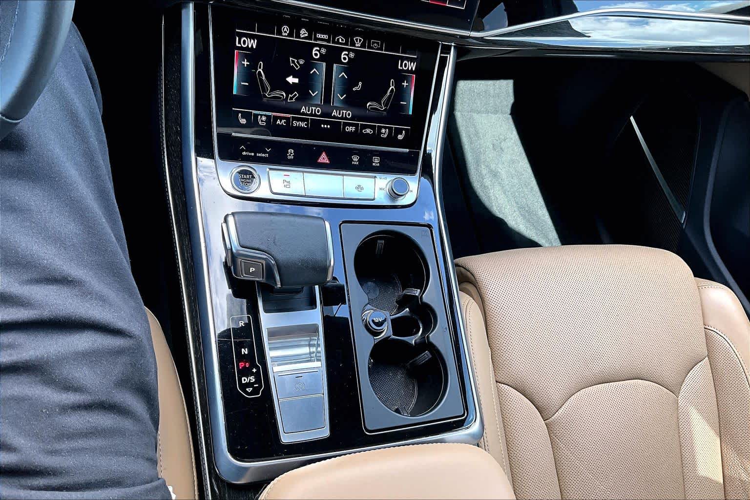 2022 Audi Q7 photo 35 of 37