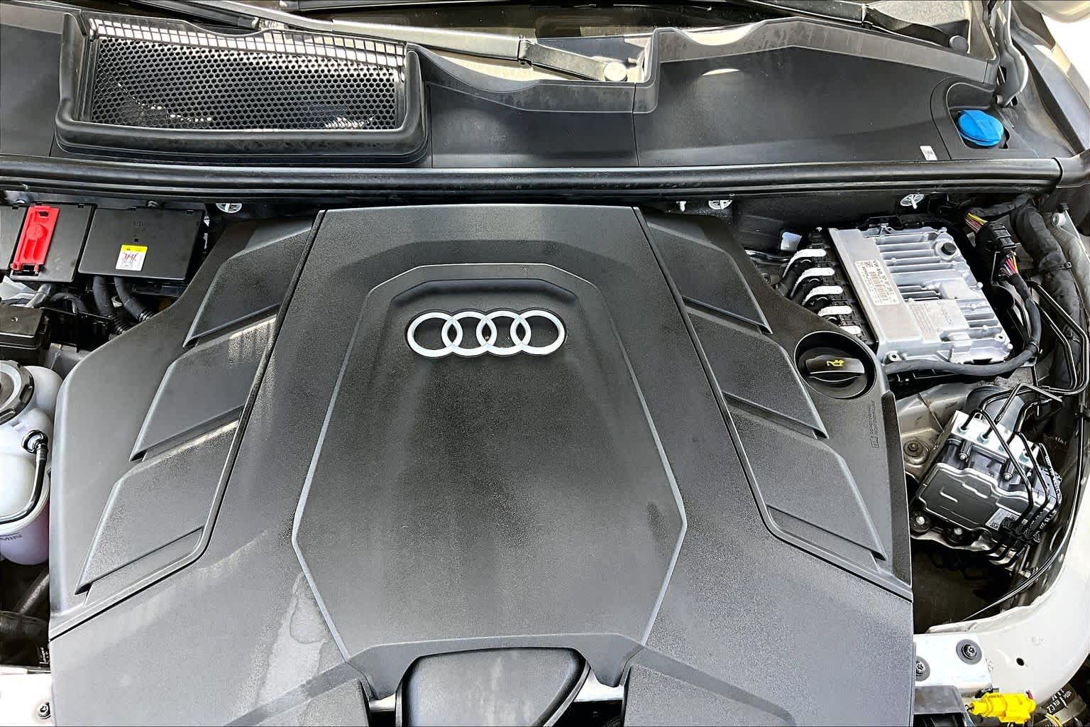 2022 Audi Q7 photo 33 of 37