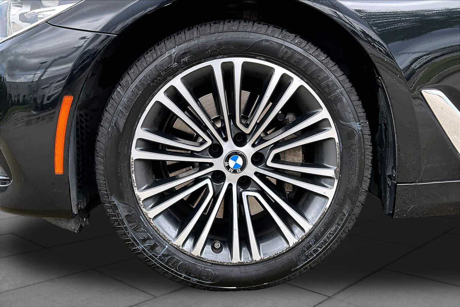 2020 BMW 530i 530i - 10