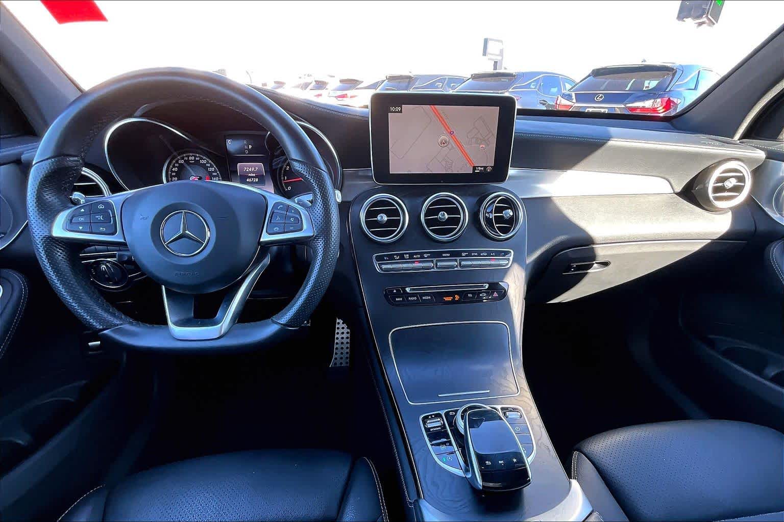 2019 Mercedes-Benz GLC GLC 300 Polar White at AutoNation USA Houston