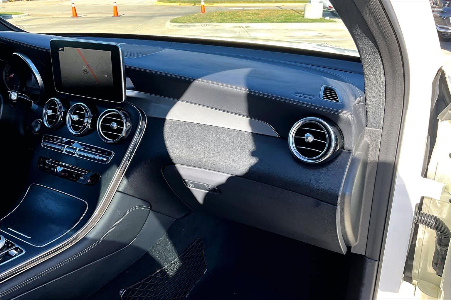 2019 Mercedes-Benz GLC GLC 300 Polar White at AutoNation USA Houston