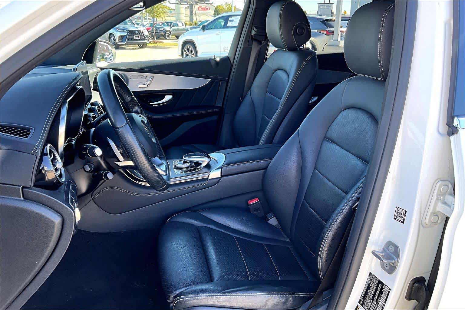 2019 Mercedes-Benz GLC GLC 300 Polar White at AutoNation USA Houston