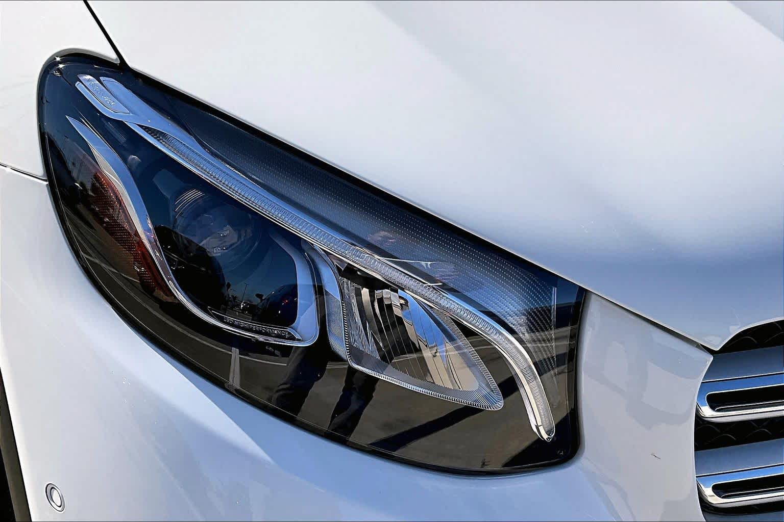 2019 Mercedes-Benz GLC GLC 300 Polar White at AutoNation USA Houston