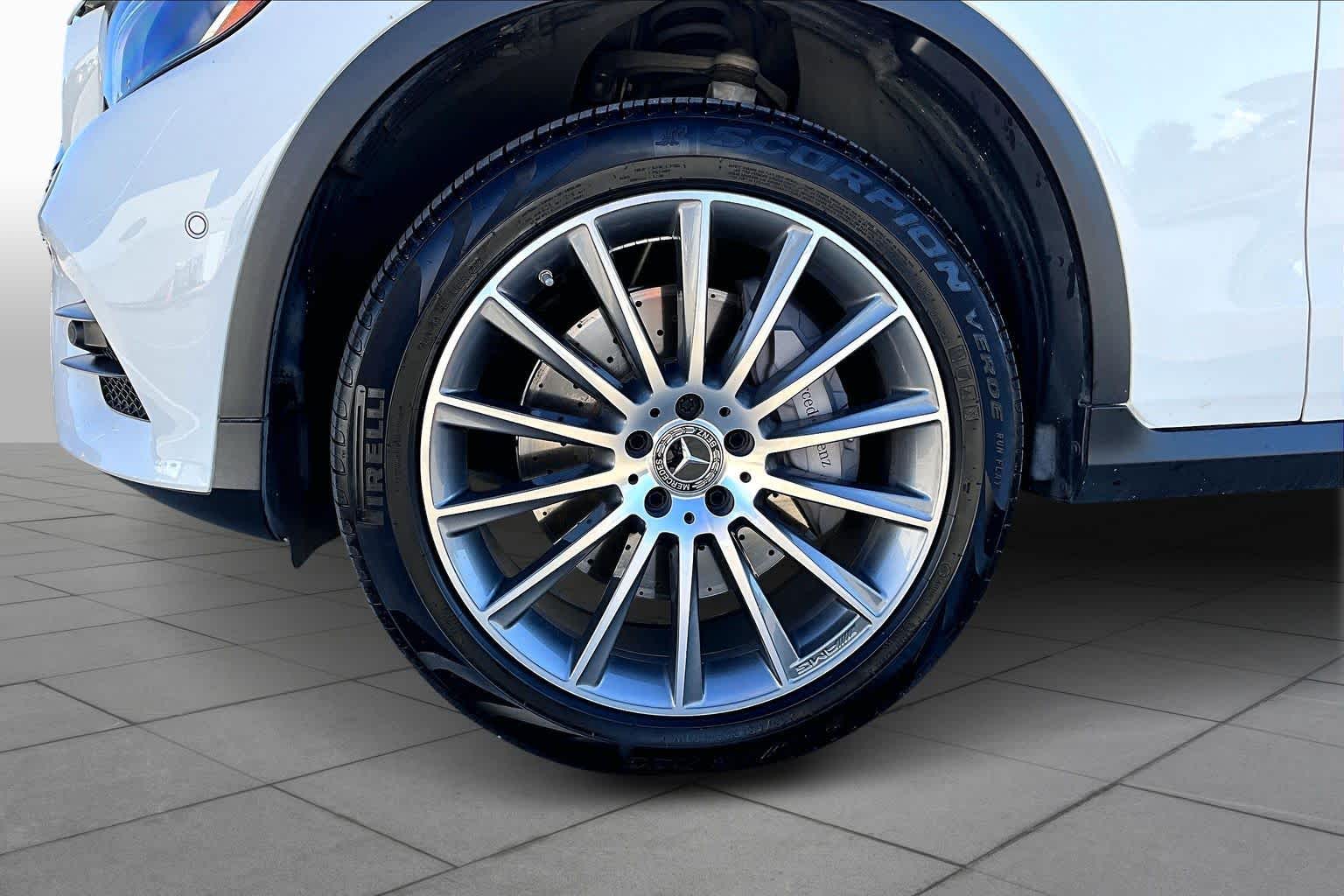 2019 Mercedes-Benz GLC GLC 300 Polar White at AutoNation USA Houston