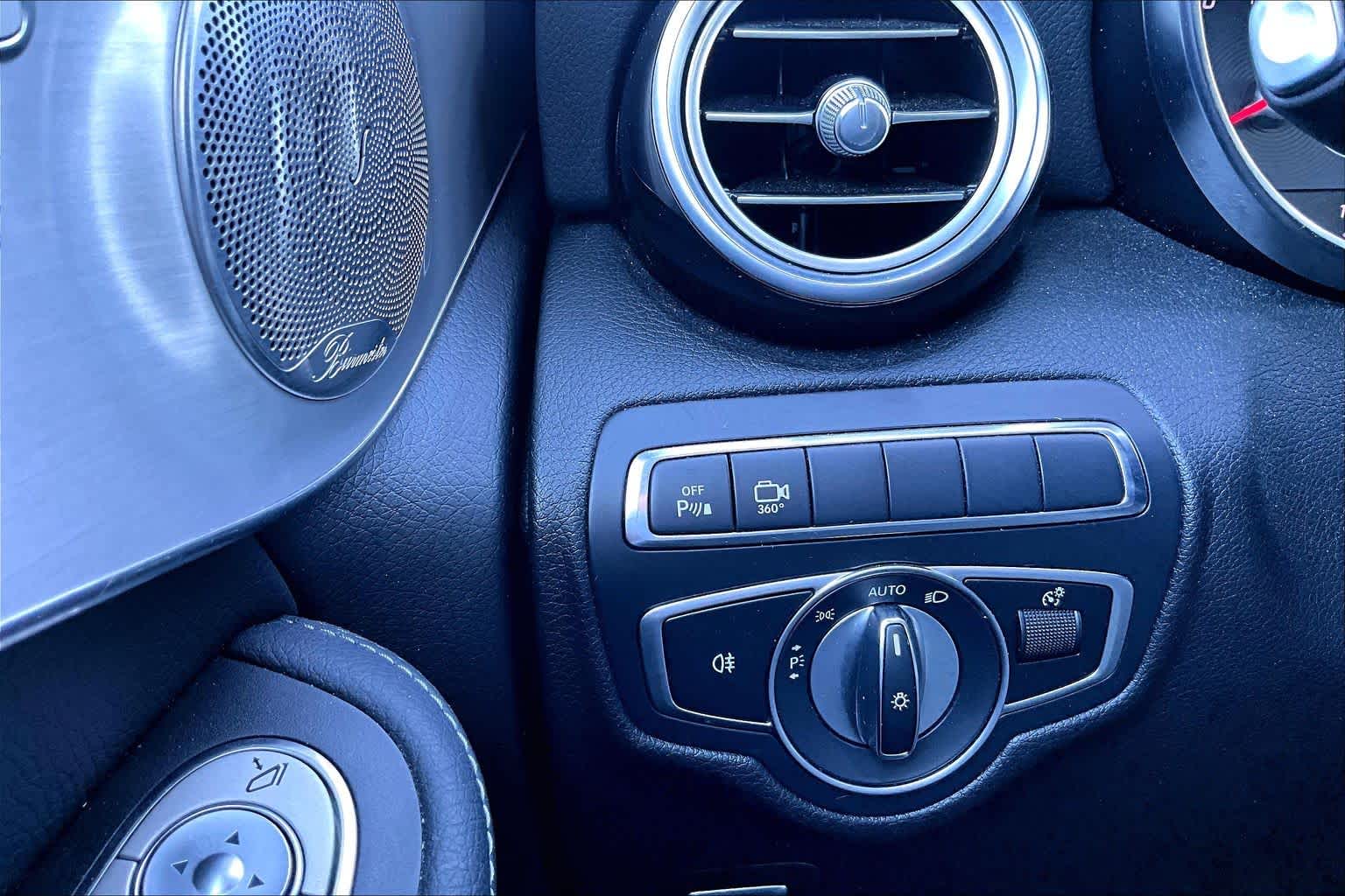 2019 Mercedes-Benz GLC GLC 300 Polar White at AutoNation USA Houston